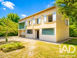 Maison de campagne à Valréas (84600)
