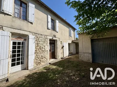 Maison de village à Saint-André-et-Appelles (33220)