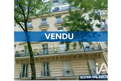 Apartment in Paris (75020)