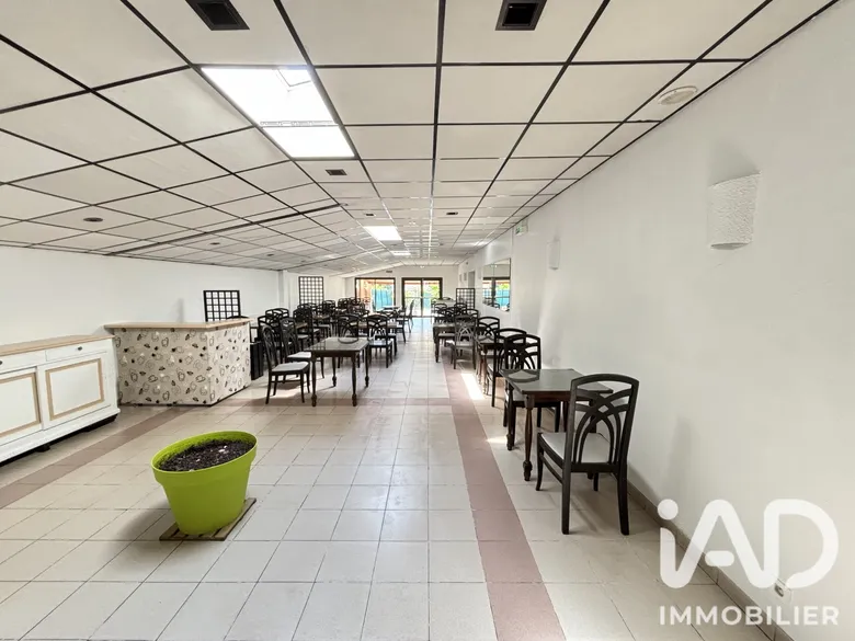 Restaurant à Saint-Gaudens (31800) · 306 m² · 78 400 €