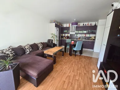 Apartment in Morangis (91420)
