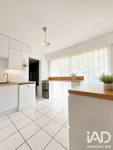 Apartment in Les Pennes-Mirabeau (13170)
