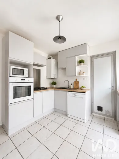 Apartment in Les Pennes-Mirabeau (13170)