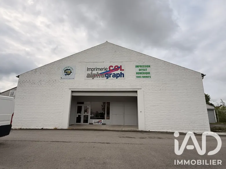 Murs commerciaux à Auneuil (60390) · 806 m² · 552 840 €