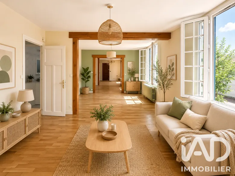 Maison 6 pièces 153 m² · à Nemours · 153 m² · 240 000 €