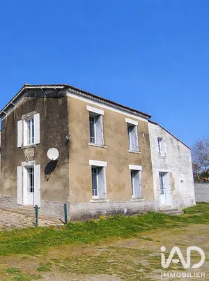 Park home in Saint-Martin-de-Fraigneau (85200)