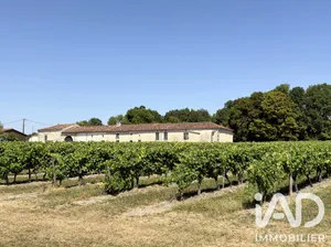Grange à Bellevigne (16120)