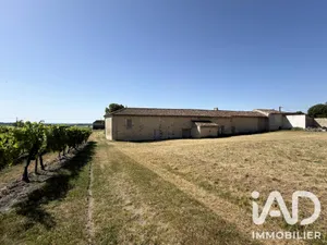 Grange à Bellevigne (16120)