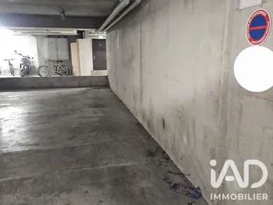 Parking in Marseille (13009)