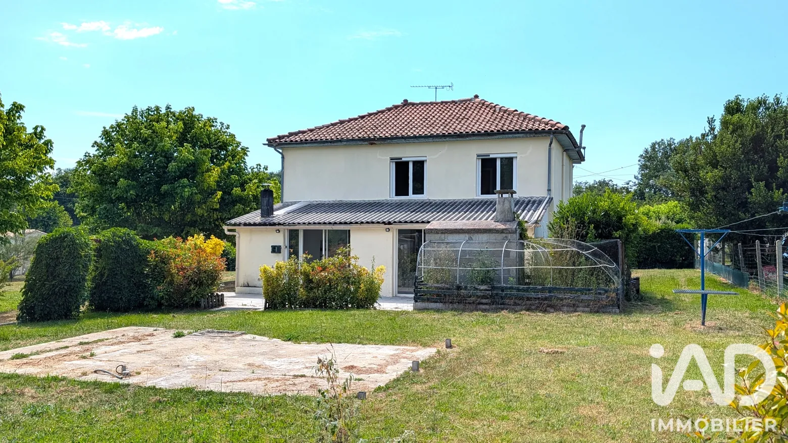 Vente maison à Montendre (17130) : maison 6 pièces 132 m² - 2056889 — 2
