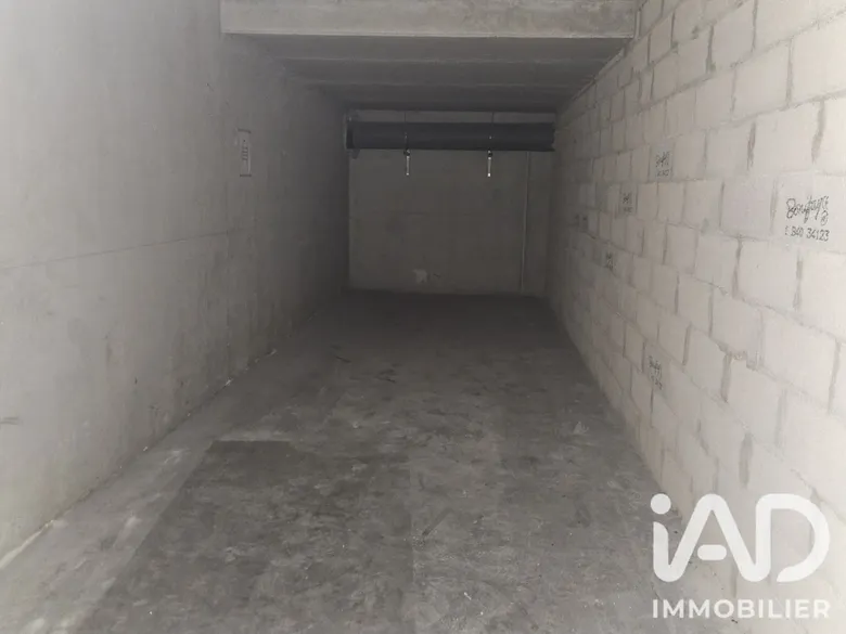 Parking 23 m² · à Marseille · 22,5 m² · 40 500 €