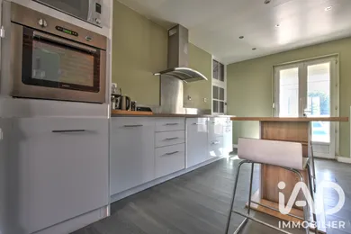 Townhouse in Le Palais-sur-Vienne (87410)