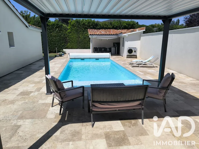 Maison 6 pièces 120 m² · à Jons · 120 m² · 566 000 €