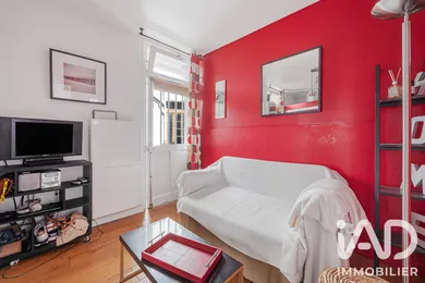Apartment in Paris (75017)