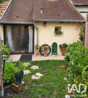 Townhouse in Rogny-les-Sept-Écluses (89220)