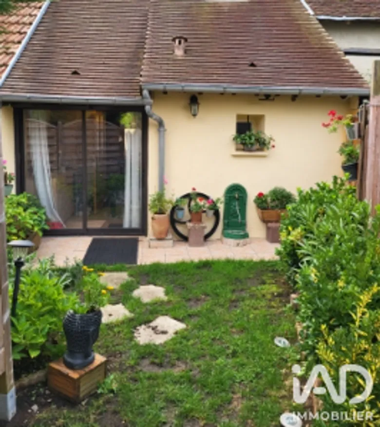 Maison 3 pièces 50 m² · à Rogny-les-Sept-Écluses · 50 m² · 70 000 €