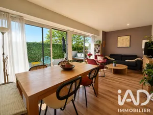 Apartment in Garches (92380)