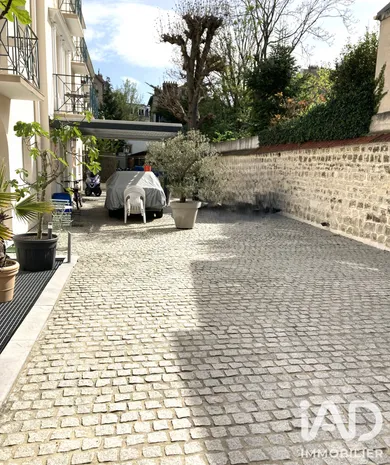 Apartment in La Garenne-Colombes (92250)