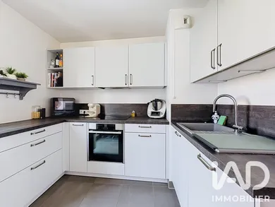 Apartment in Bois-Colombes (92270)