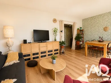Apartment in Garches (92380)