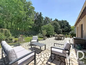 Traditional house in Saint-Germain-lès-Corbeil (91250)