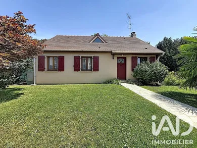 Traditional house in Saint-Germain-lès-Corbeil (91250)