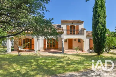 Maison d'architecte à Plan-d'Aups-Sainte-Baume (83640)
