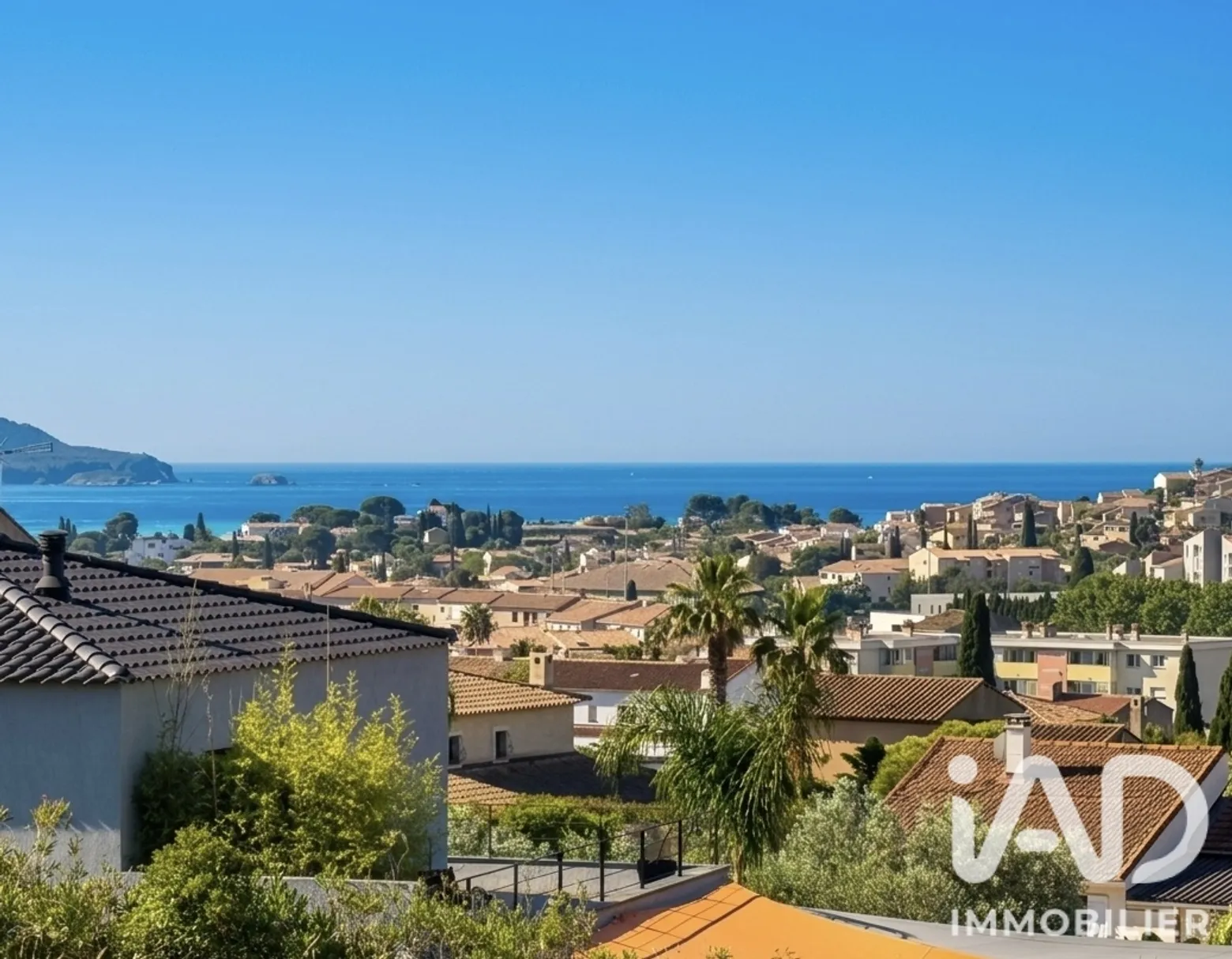Vente maison à Carqueiranne (83320) : maison traditionnelle 5 pièces 237 m² - 1936664 — 2