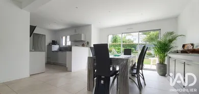 House in Ambon (56190)