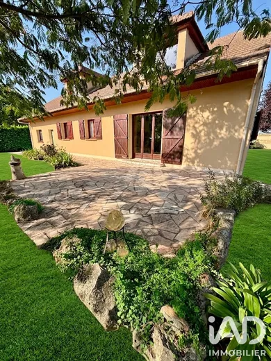 House in Michery (89140)