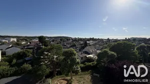 Apartment in Les Clayes-sous-Bois (78340)