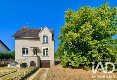 Pavillon à Champs-sur-Yonne (89290)