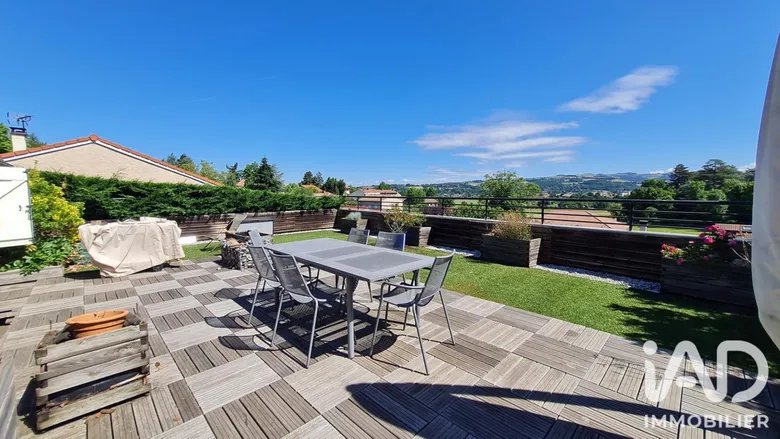 Maison 7 pièces 140 m² · à Villars · 140 m² · 330 000 €