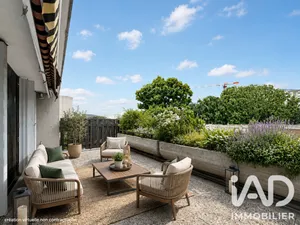 Apartment in Grenoble (38100)