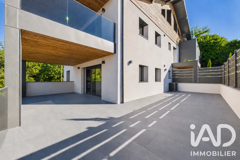 Appartement 3 pièces 77 m² · à Neuvecelle · 76,9 m² · 465 000 €