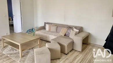 Apartment in Sainte-Geneviève-des-Bois (91700)