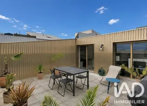 Appartement à Bordeaux (33300)