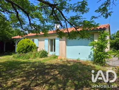 Maison traditionnelle à Saint-Rémy (24700)