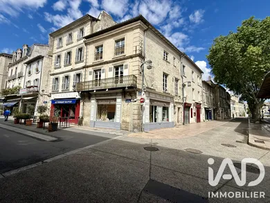 Building in Avignon (84000)