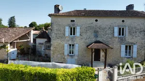 House in Blanzaguet-Saint-Cybard (16320)