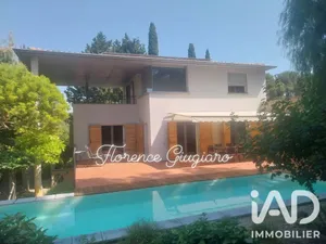 Traditional house in Sanary-sur-Mer (83110)