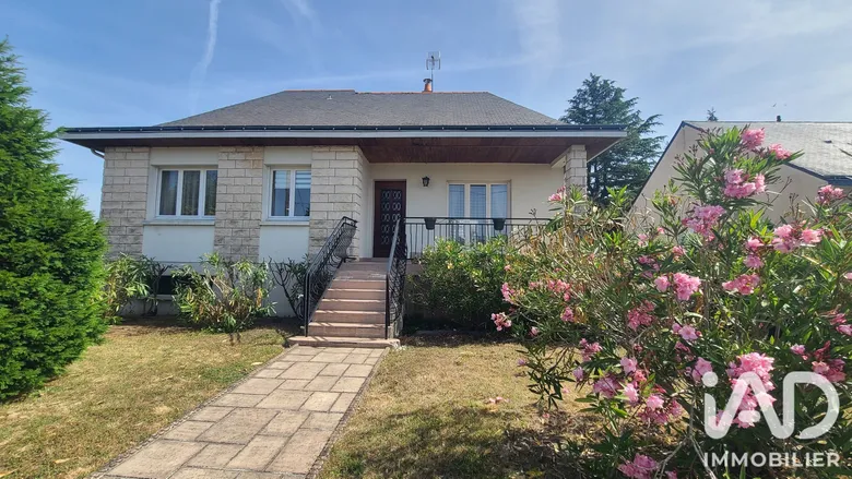 Maison 6 pièces 122 m² · à Saumur · 122 m² · 240 000 €