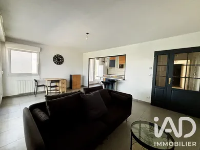 Apartment in Saint-Priest-en-Jarez (42270)