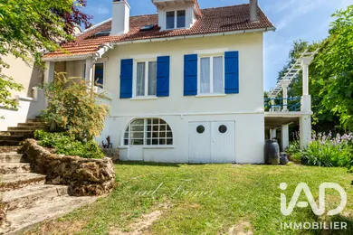 Maison à Jouy-en-Josas (78350)