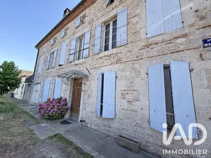 Townhouse in Layrac (47390)