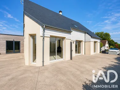 Maison traditionnelle à Jullouville (50610)