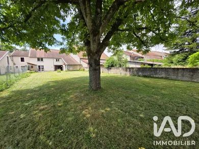 Village house in Corre (70500)