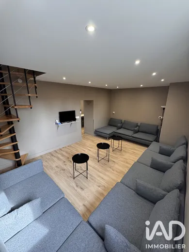 Immeuble à Dompierre-sur-Besbre (03290)