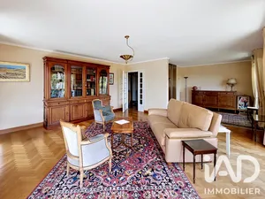 Appartement à Le Plessis-Robinson (92350)