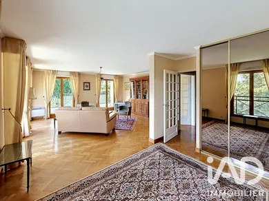 Appartement à Le Plessis-Robinson (92350)